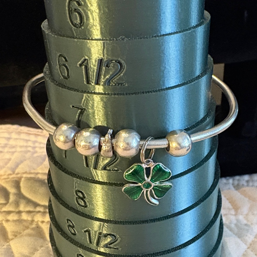 Silver tone 4-leaf Clover crystal center charm open adjustable beaded Bracelet